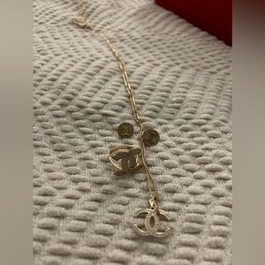 Cadena y anillo Chanel de oro 14k